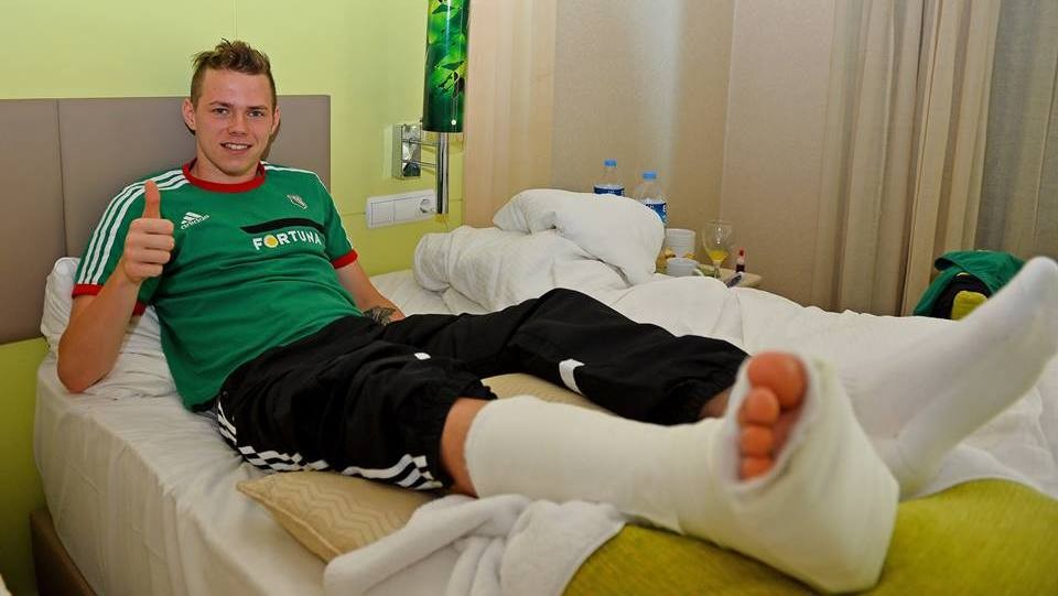 Ondrej Duda_noha v sadre